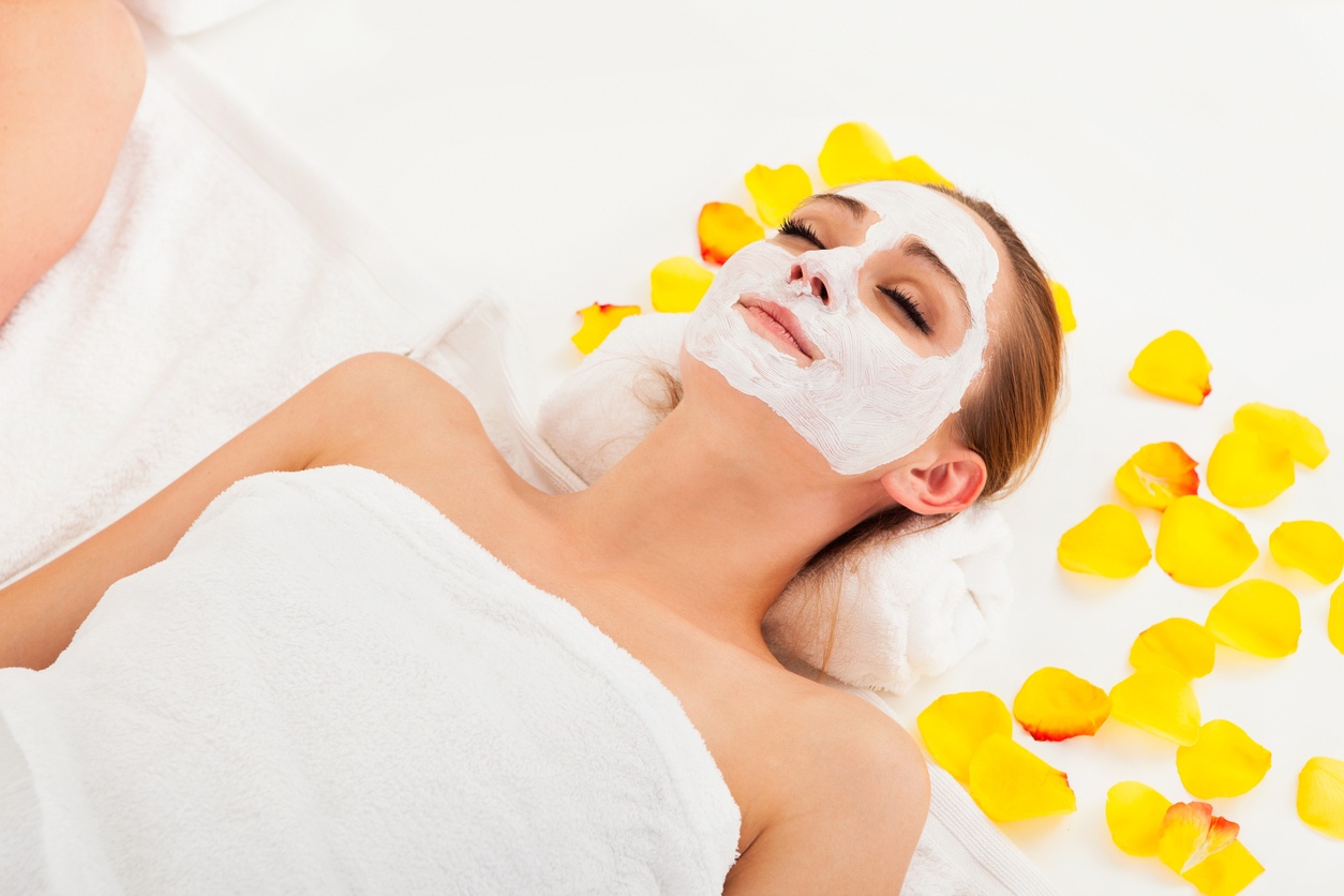 aesthetician chemical peels